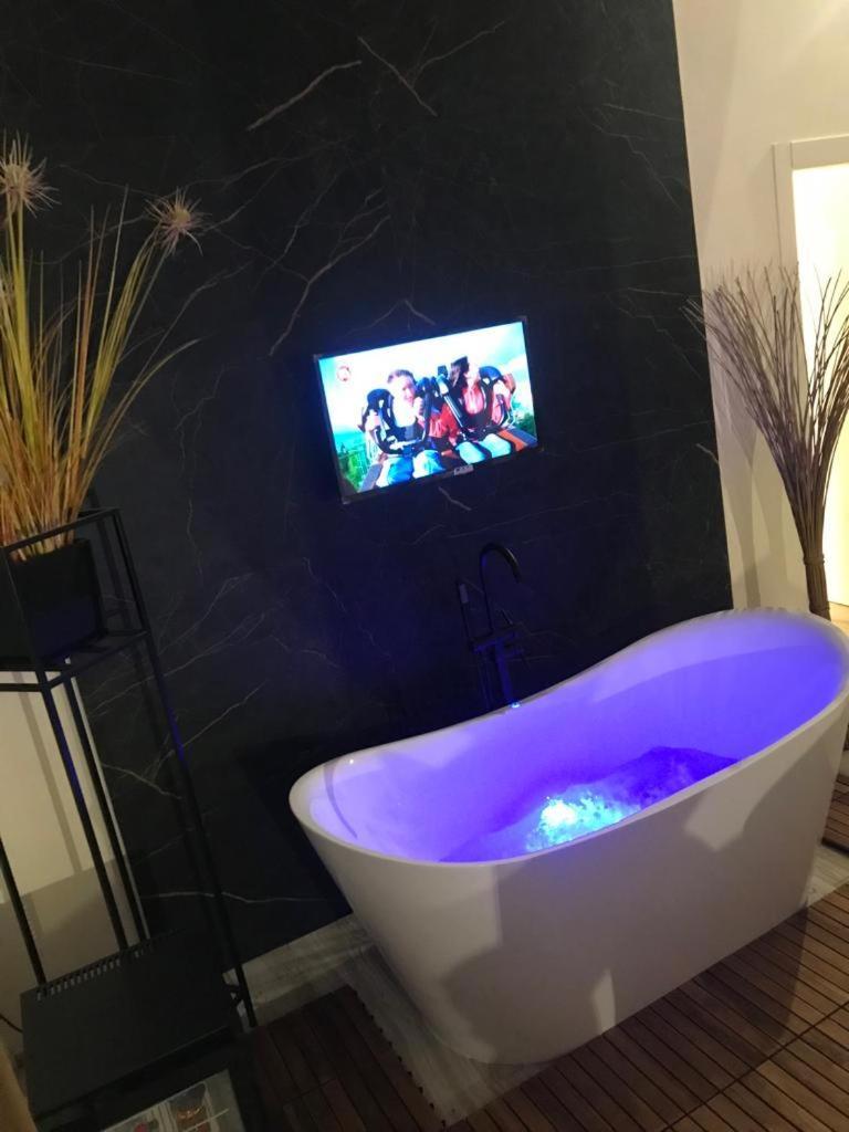 Villa White Luxury Residence 马尔萨拉 外观 照片